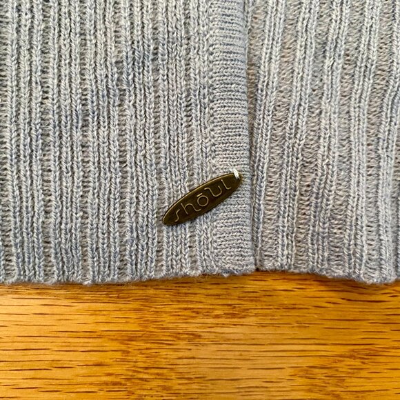 Wearable Blanket Wrap from Shoul Light blue/gray OS Shoulders No Slip Travel - Picture 5 of 6